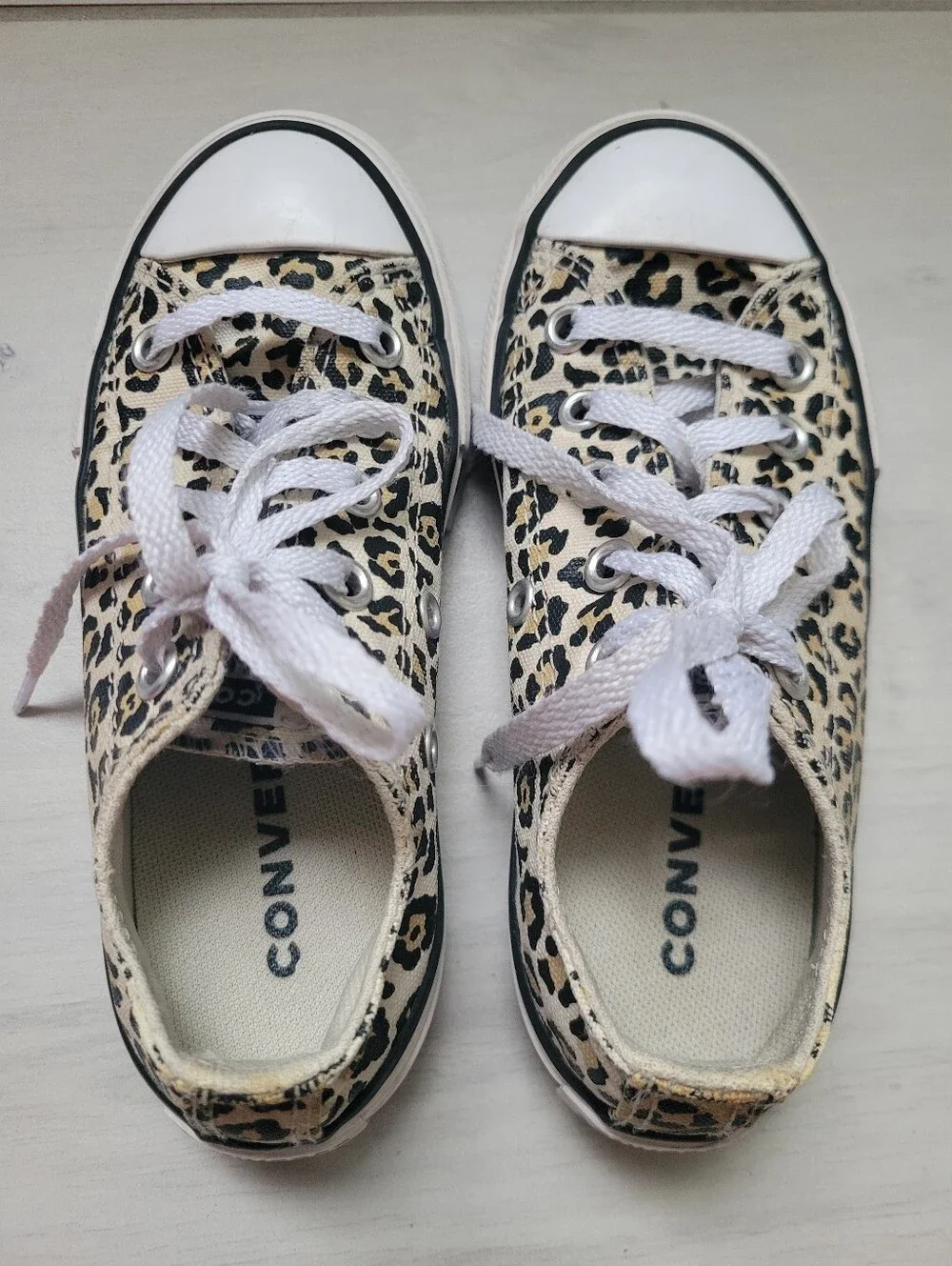 Converse All Star Kids Low-Top Leopard Print Sneakers in Leopard Print Size 11